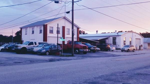 Reyes Auto Repair & Towing Services LLC