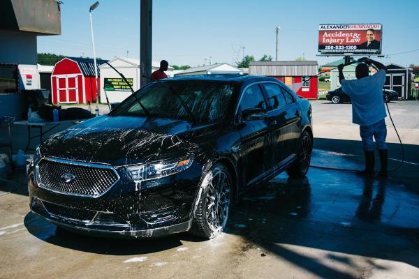 Showtime Hand Car Wash-Decatur AL