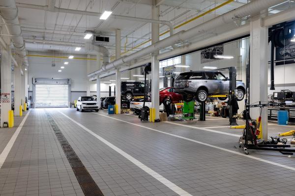 Land Rover White Plains Service Center