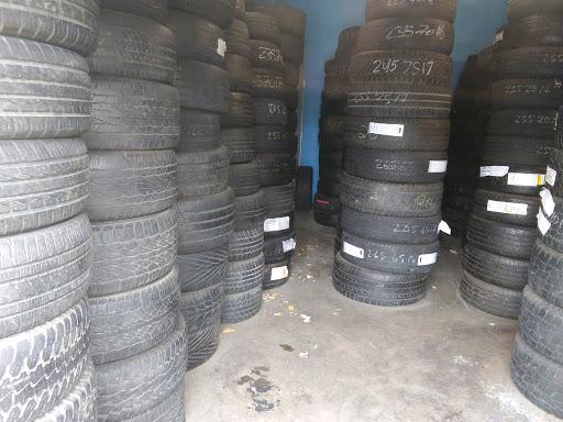 El Shunko Tire Shop