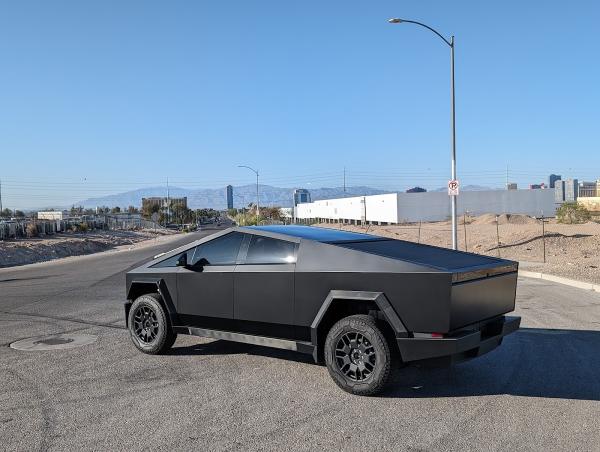 Madhouse Detailing & Customs