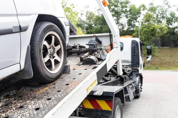 Lauderdale Lakes Towing