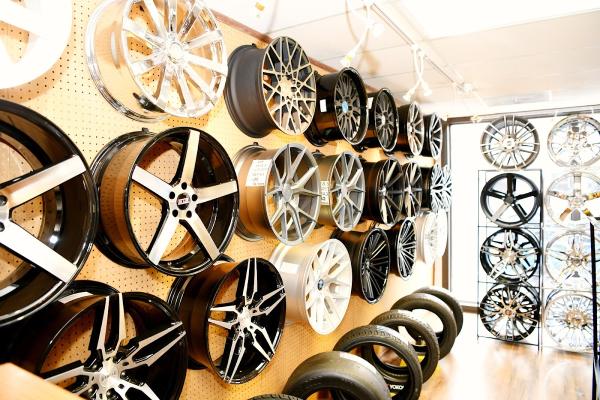 Dudic Tires & Custom Wheels