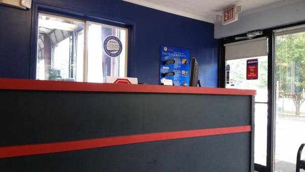 Buddy's Service Center & Tires