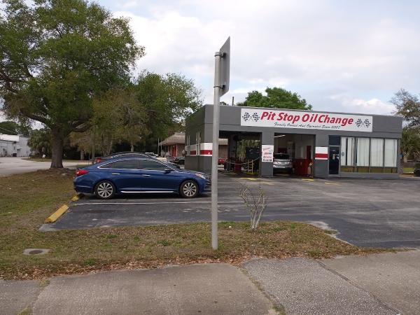 Pit Stop Oil Change