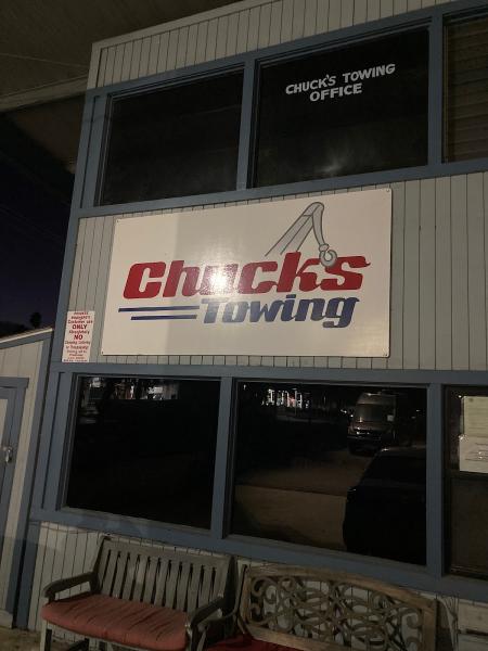 Chuck's Towing