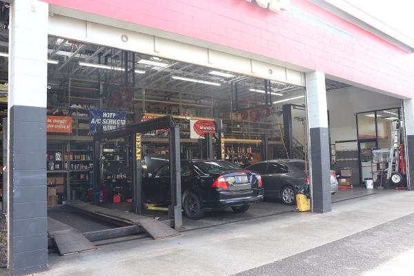 Mando's Complete Auto Care