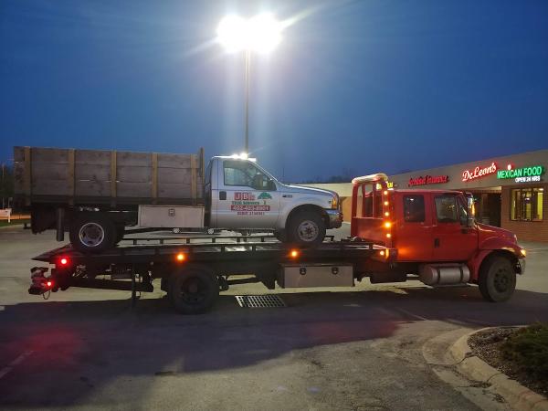 Absolute Towing & Recovery