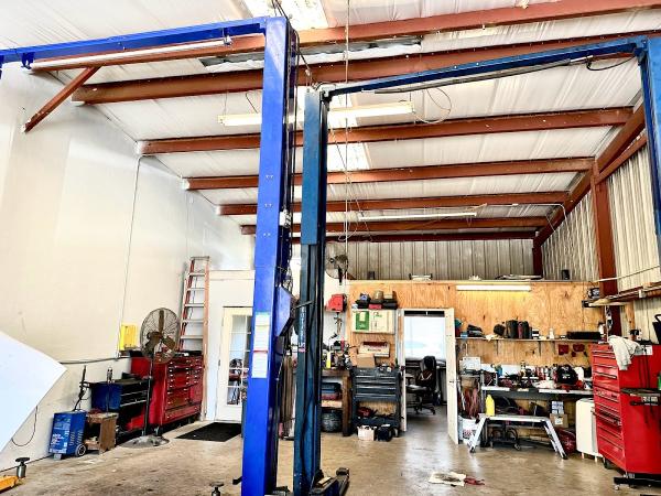 Nino's Automotive