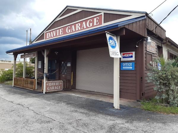 Davie Garage