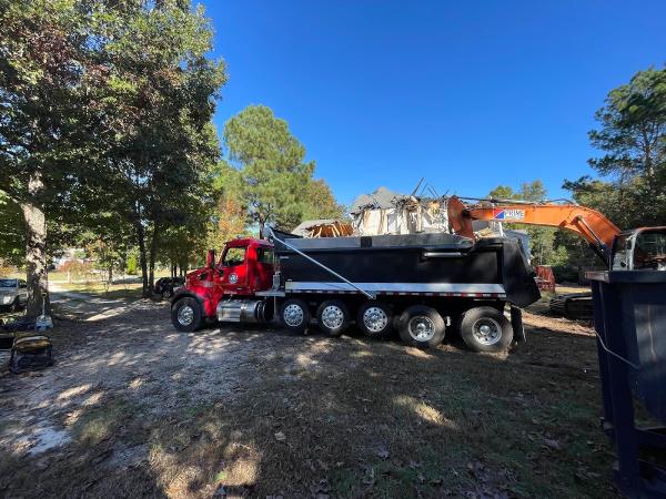 Dynamic Trucking LLC