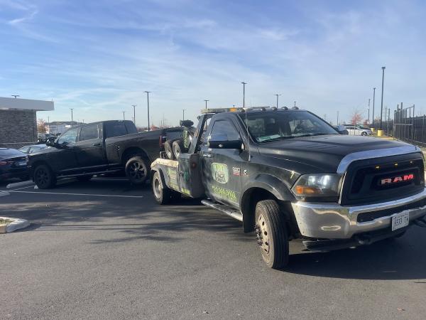 R & S Towing