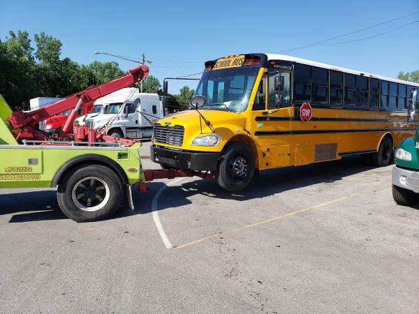 Lightning Towing & Recovery