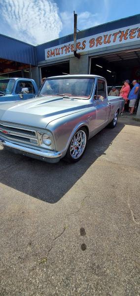 Smuthers Bruthers Rods & Restoration