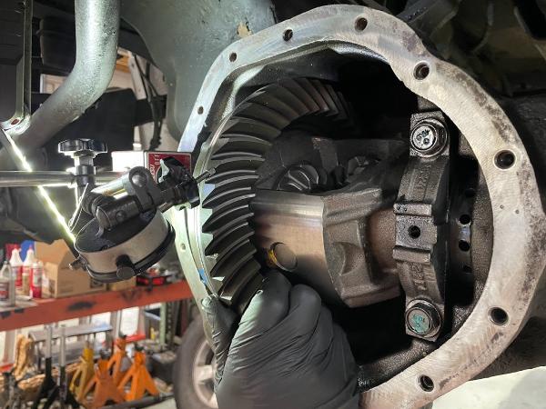 Gresham 4 Wheel Drive and Alignment