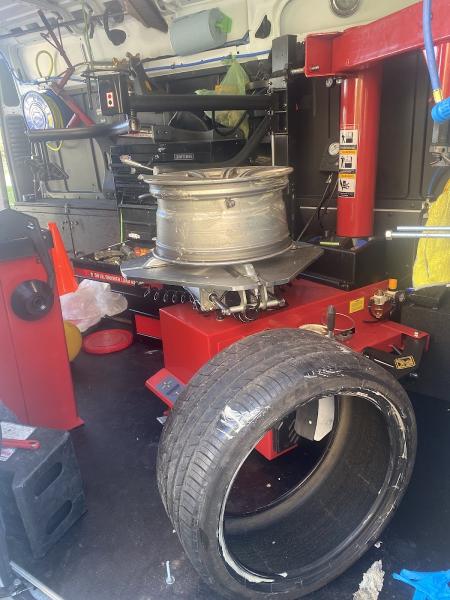 Warren's Mobile Tire Services and Mechanical Repairs