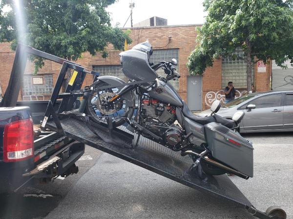 Late Bloomers Towing & Recovery