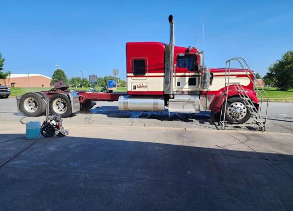 S & S Auto Detailing