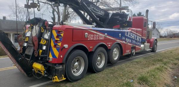 Lester's Transmission and Towing
