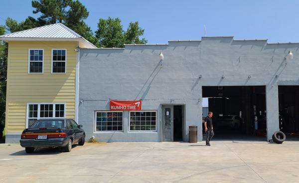 ACE Tire & Auto Shop