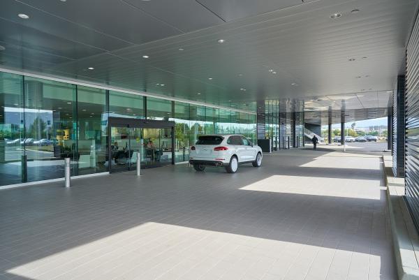 Porsche Irvine Service Center