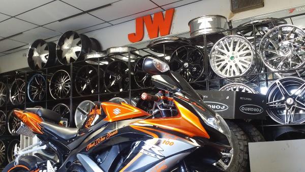 J W Motorsports