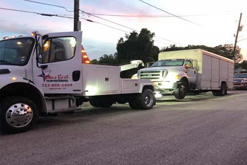 Texas Medium Duty Wrecker and Flatbed Towing