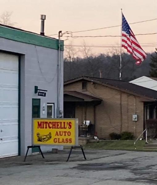 Mitchell's Auto Glass