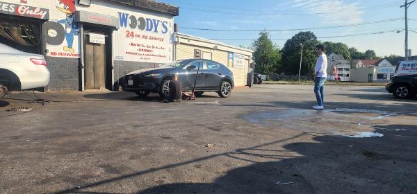 Woody's Tire Service