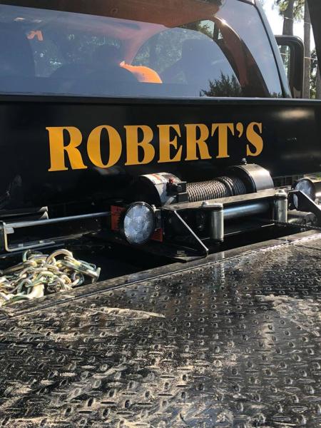 Robert's Towing & Recovery