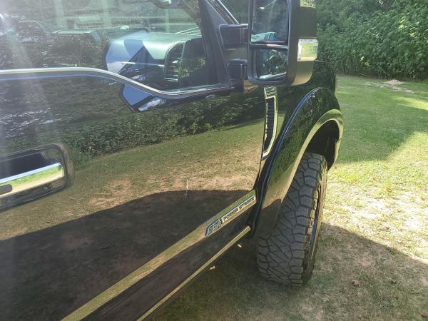 Shine On Vine Carwash & Detail