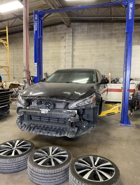 Campos Auto Body & Glass