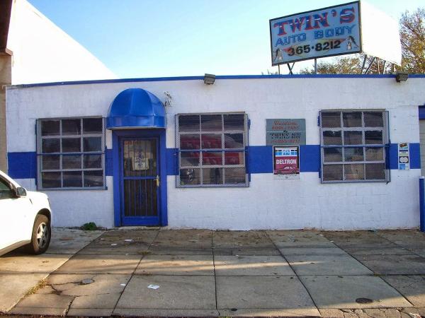 Twins Auto Body
