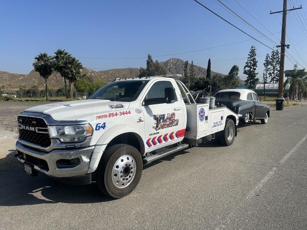 The Flag Towing