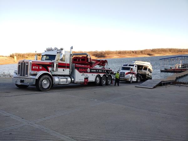 MAD J Repair & Towing