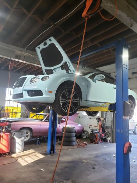 Stoms Automotive