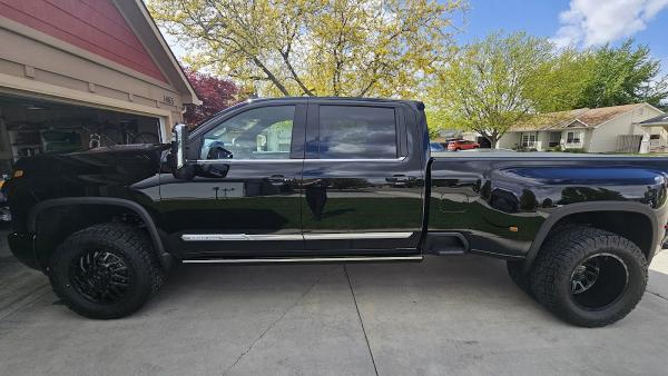 Scrub Detailing