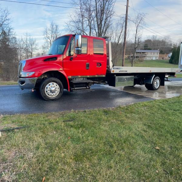 Triple D Hauling Automotive Towing