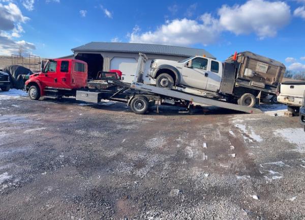 Triple D Hauling Automotive Towing