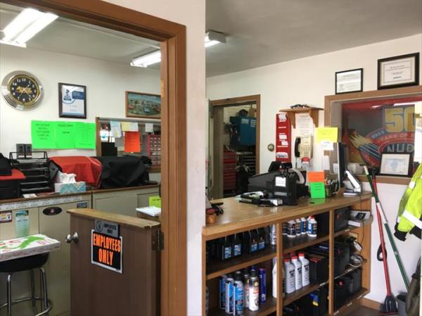 G & L Auto Care Center