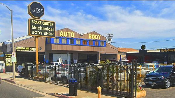 Luxe Auto Body Shop & Car Collision Repair Near Lawndale CA