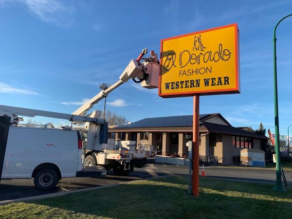 Big Fat Design & Sign