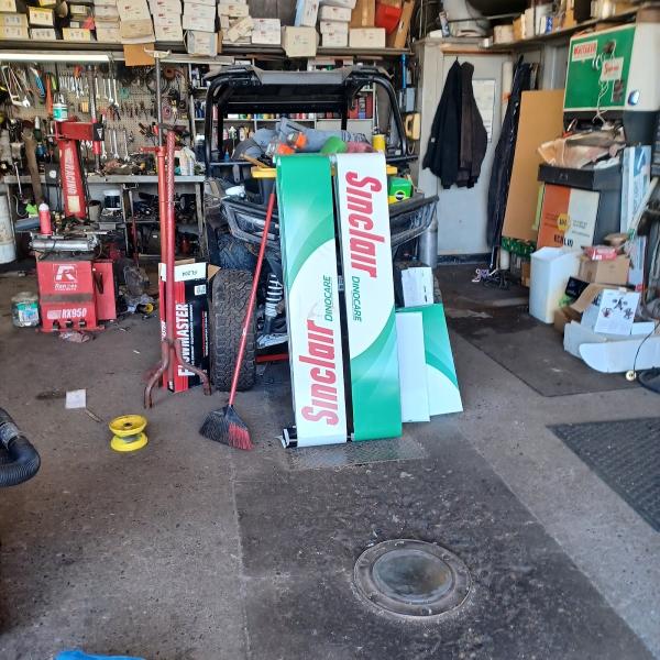 Lee's Service & Exhaust Specialists