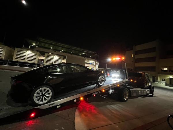 Speedy Bee Towing & Recovery