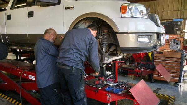 Vic's Auto Repair Specialists
