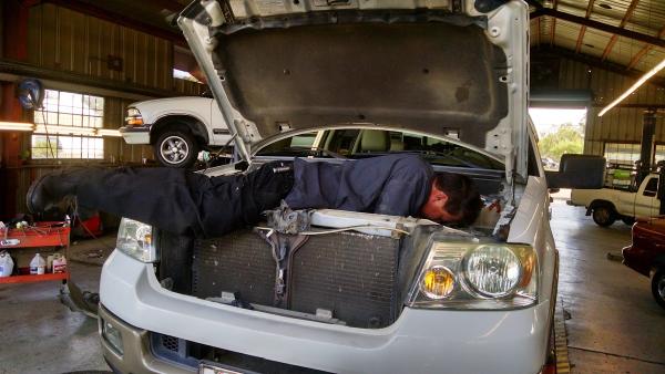 Vic's Auto Repair Specialists