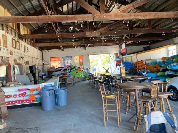 Jovan's Car Wash Audio & Tint