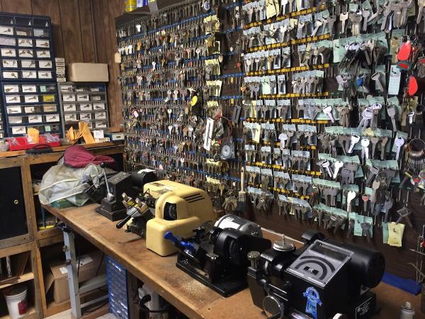Laris Lock & Key Service