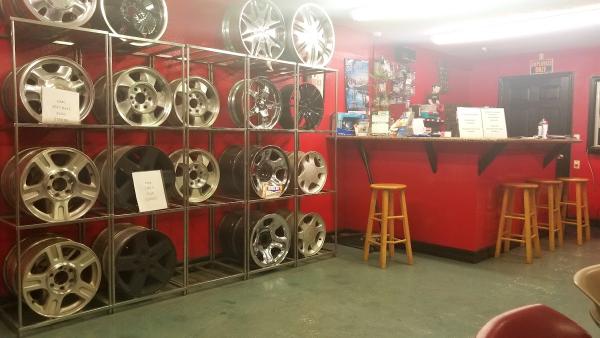 Woodforest Tire Shop