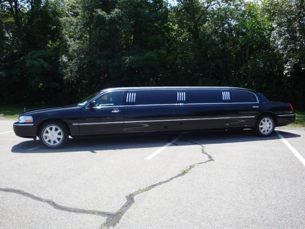 American Classic Limousines